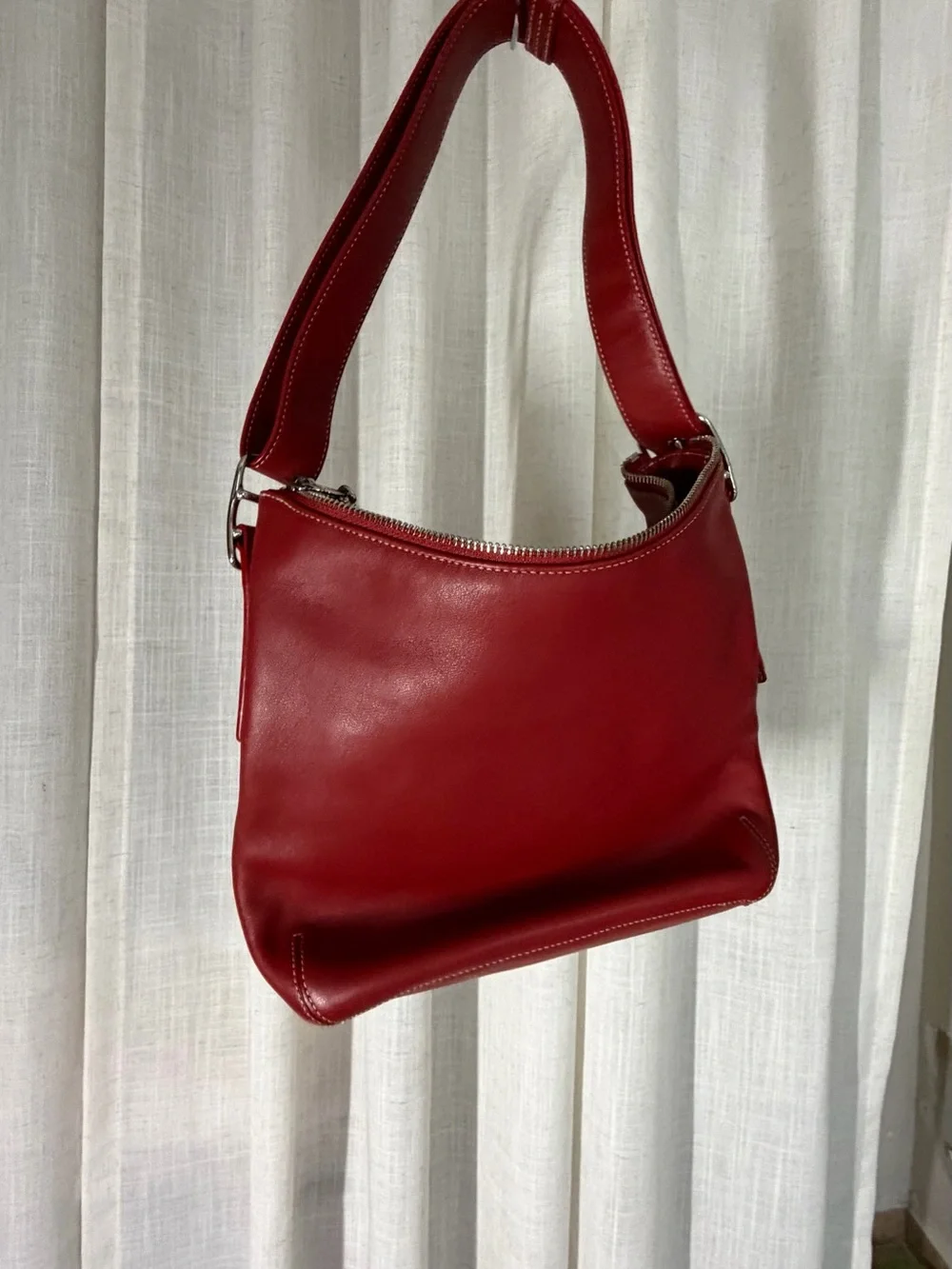 Coach Red Leather Shoulder Bag - Picture 2 of 8